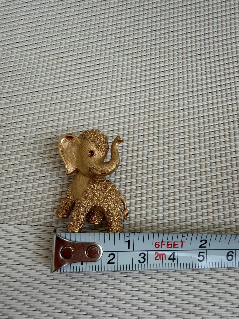 VTG CROWN TRIFARI RARE gold tone elephant brooch 1.5” tall